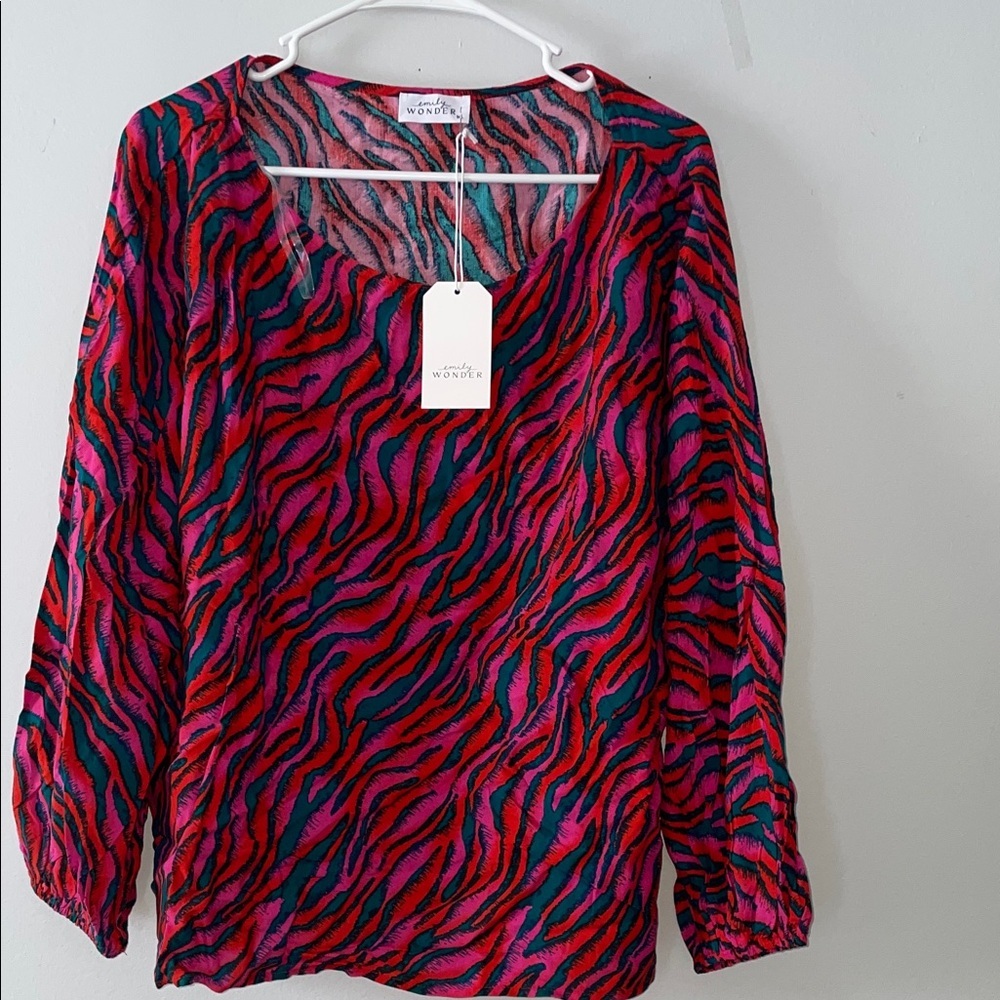 Emily Wonder Women's Blouse Red Pink Wild Print